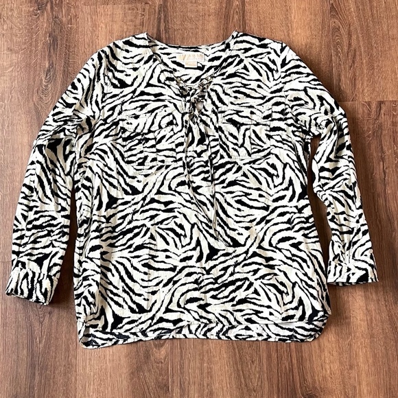 Michael Kors Animal Print Lace Front Blouse Size PL - Picture 2 of 12